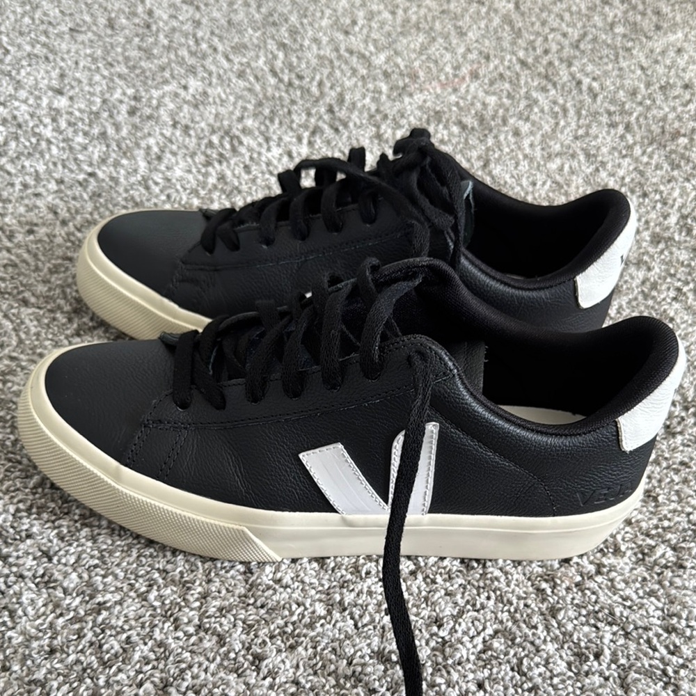 Veja Campo Easy Two-Tone Leather Sneakers